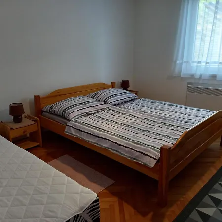 Domcek Pod Kalvariou Banská Štiavnica